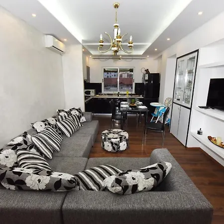 Apartment New Luxury By The Lake M&j
